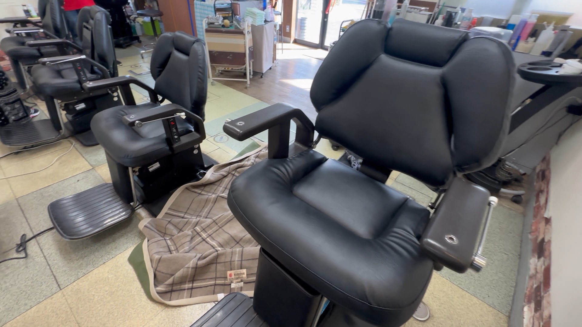 サロン・美容・理容店家具修理の画像