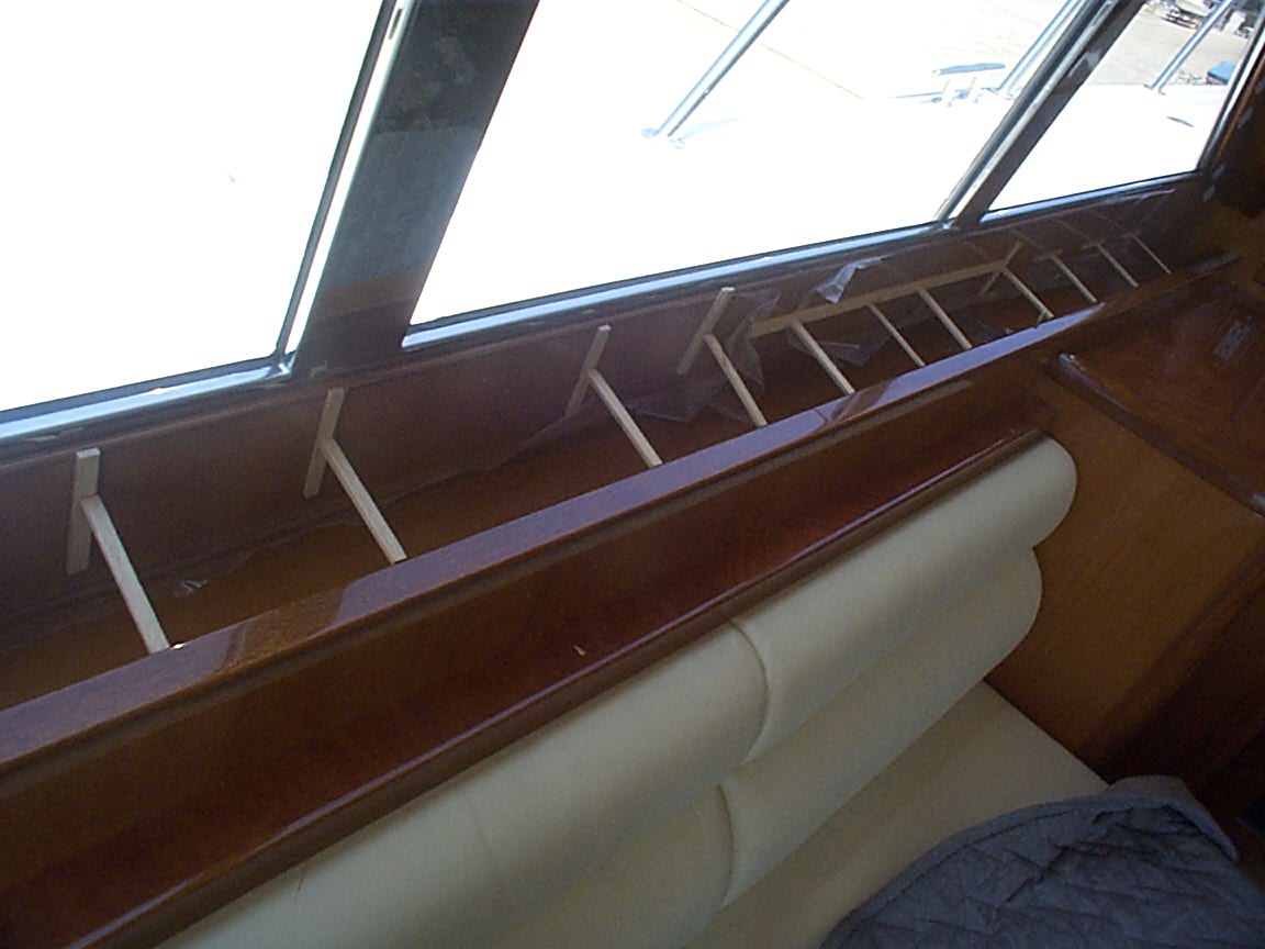 美しく張り替えられた耐水壁面パネル 1