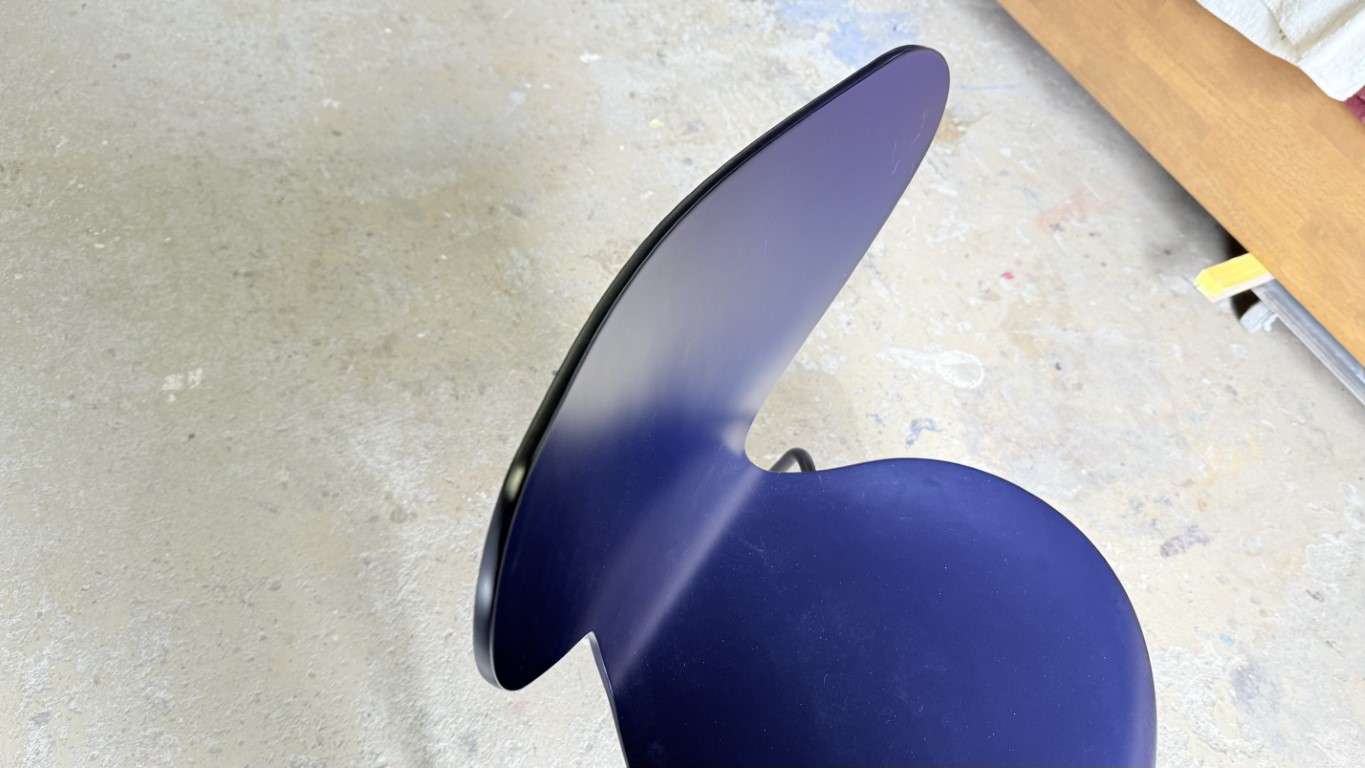 傷が全く分からなくなったセブンチェア