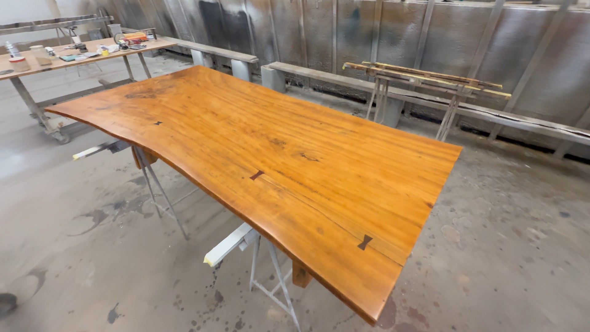 新居に合わせたサイズにカット・リサイズされた座卓