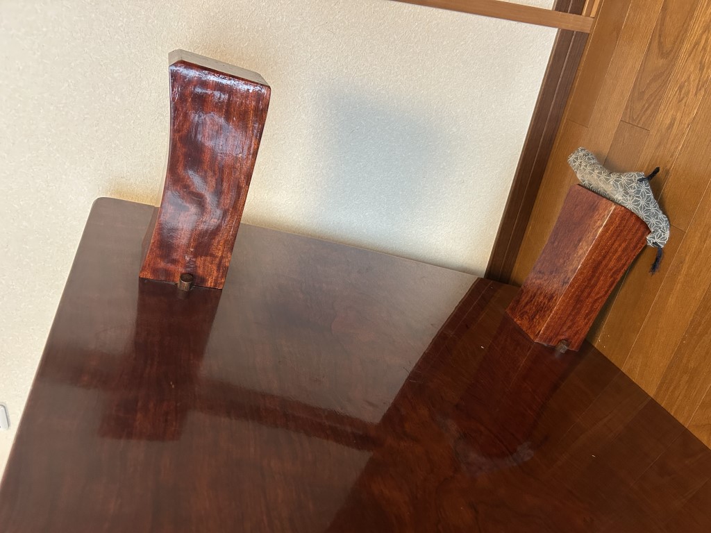 お父様が購入された30年前の一枚板座卓