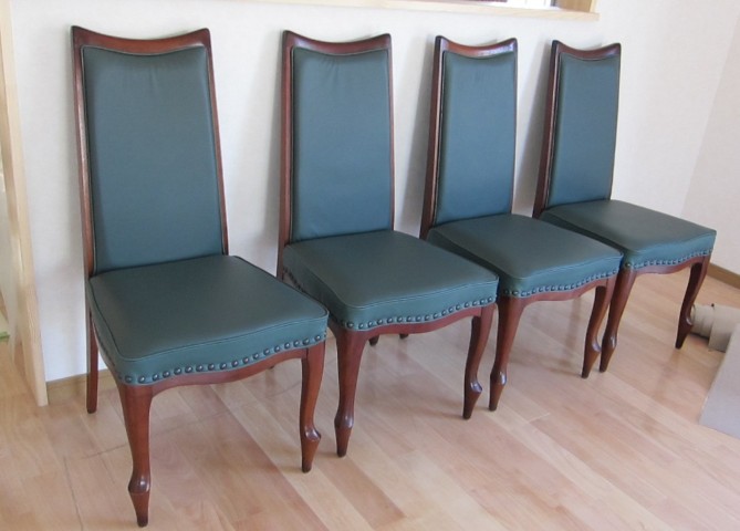 椅子張替修理のロゴ画像