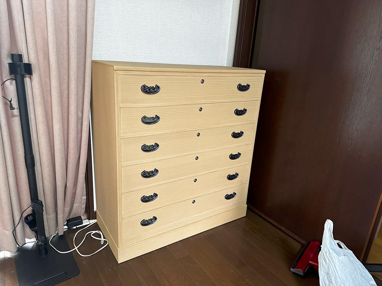 修理後：職人技で美しく生まれ変わった整理箪笥