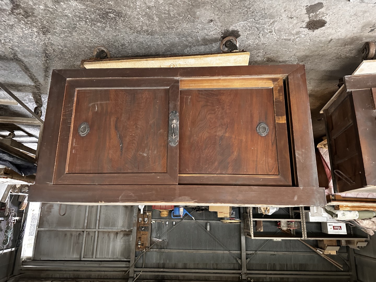 水屋箪笥 上段 修理前