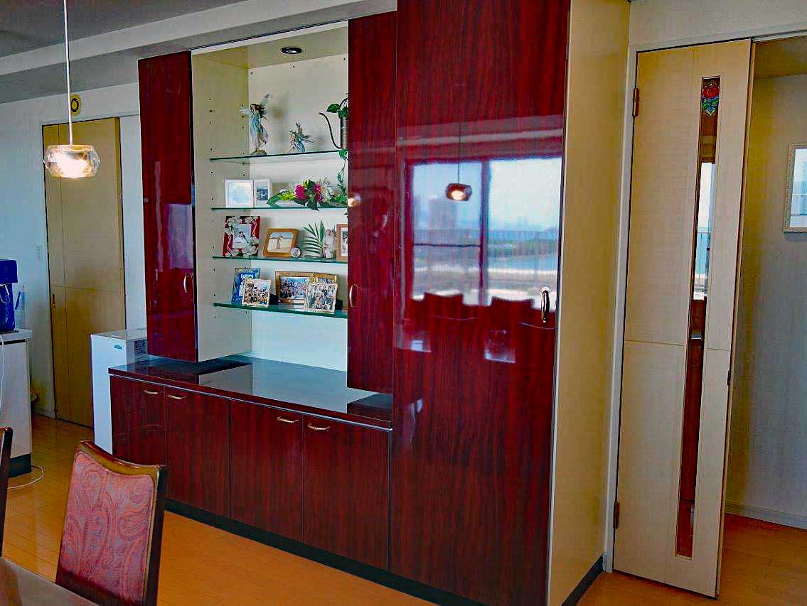 ローズウッド柄で新規製作し高級感がアップした特注扉 製作後