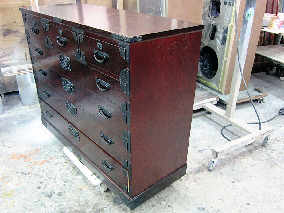 下地補修・類似木目突板張替・塗装で完全修復