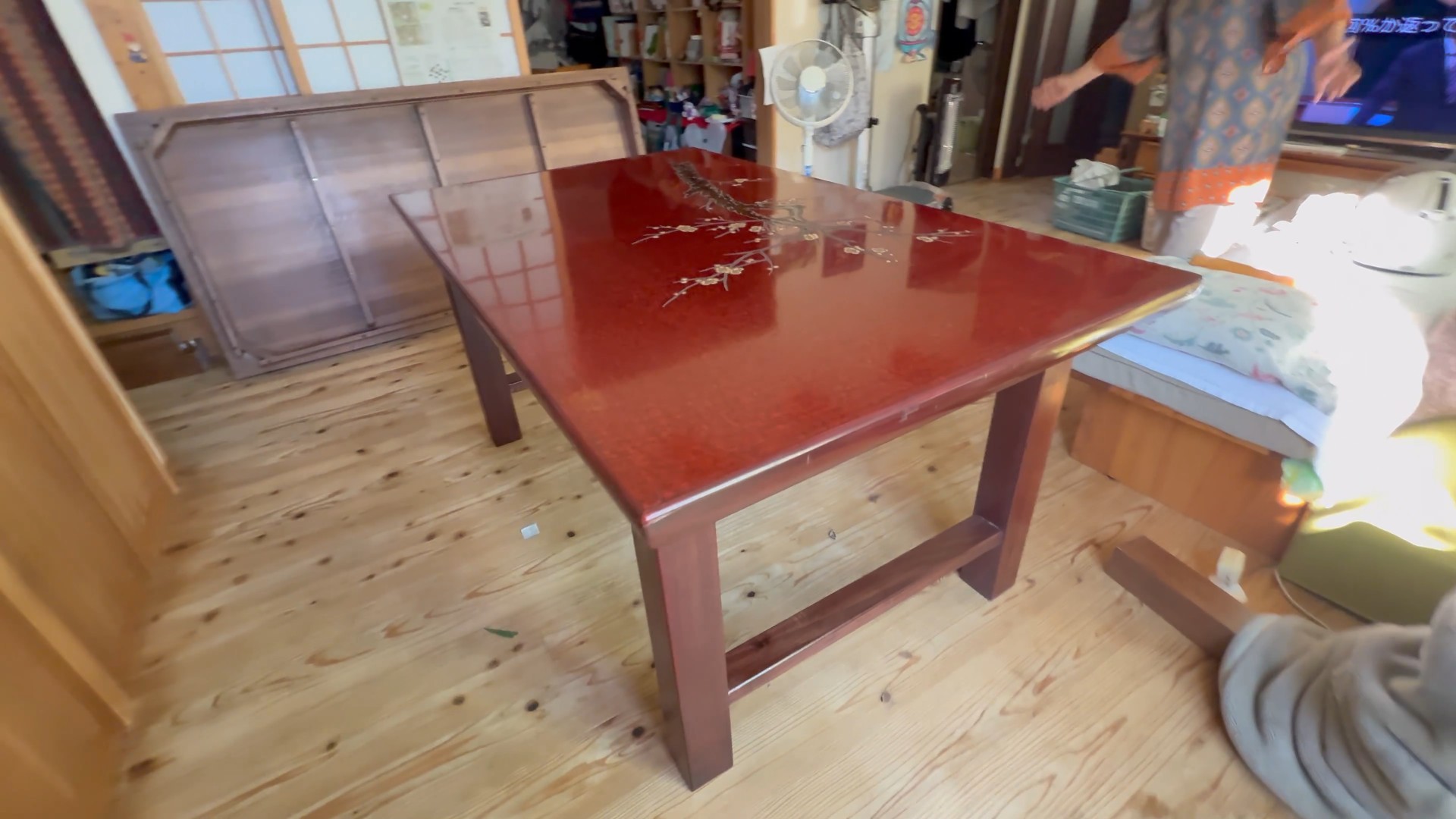 ダイニングテーブルとして和モダンに甦った姿