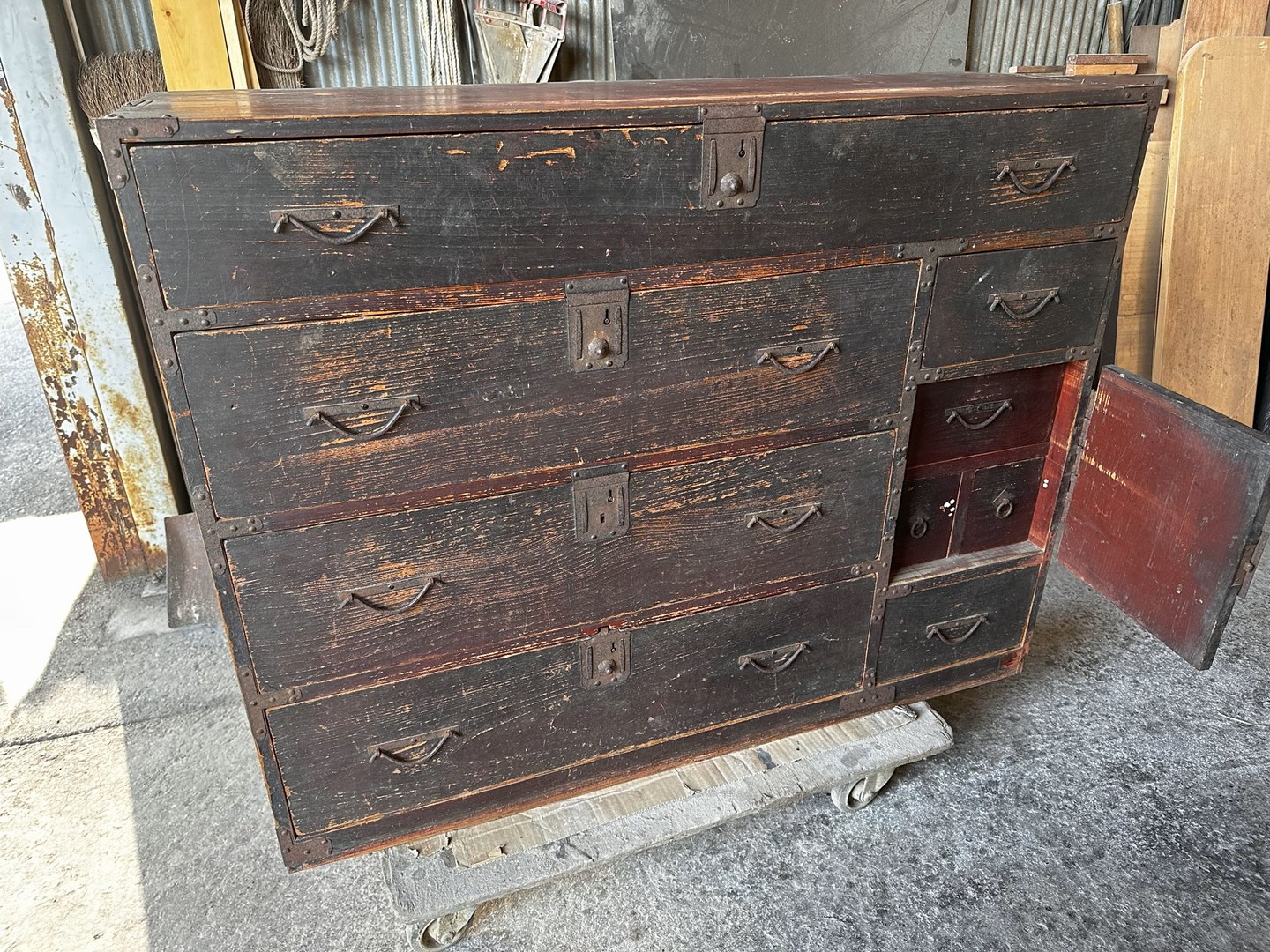 雲仙のご実家にあった修理前の時代箪笥